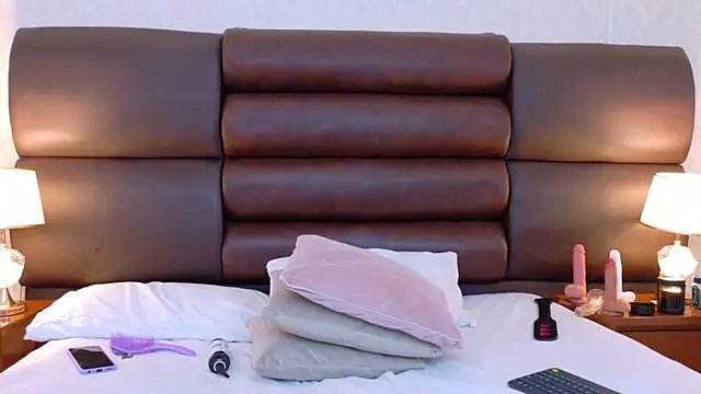 CintiaHolmsのライブXXXチャット