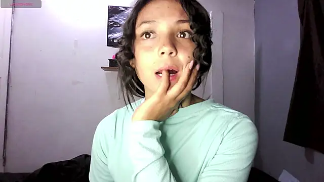 linzeysmith4 Live XXX Chat