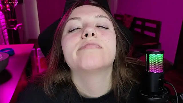 XNirvanaX Live XXX Chat