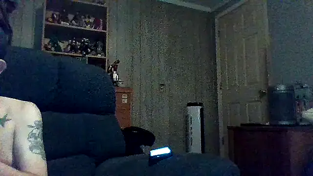 EEYORE86 webkamerás műsora