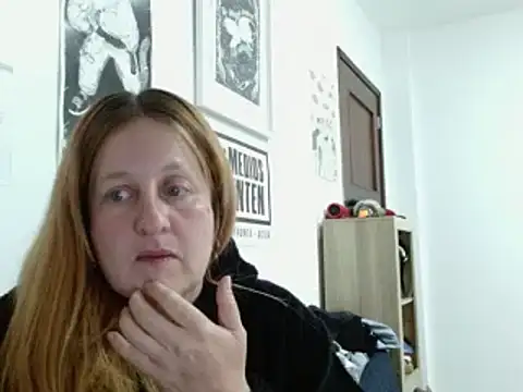 ViioletaMoraのライブXXXチャット