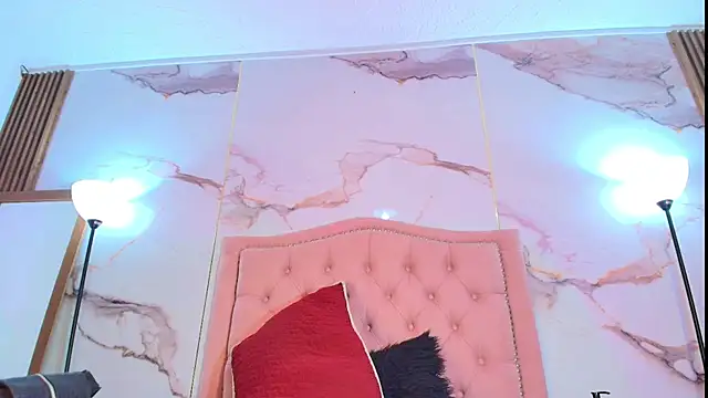 AlyaThompson élő XXX-chatje