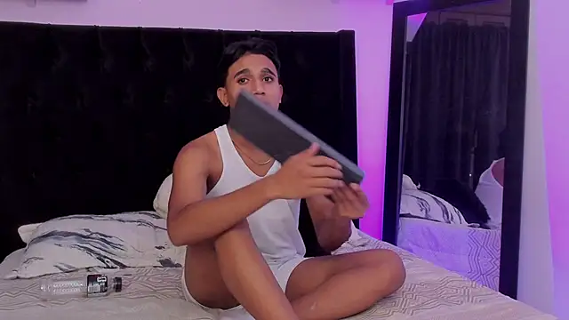 Morgan_Bladee Show in webcam