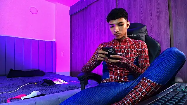 im_Usuga – Live XXX-chat