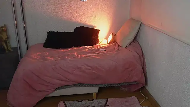 ari_kat Chat XXX in diretta