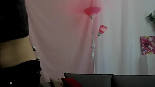 Elainebeness' Live XXX Chat