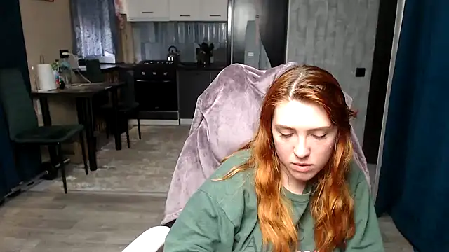 Reginasmilee's Live XXX Chat