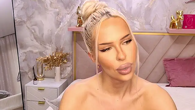 EvaXElfi Chat XXX live