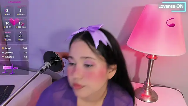 emma_clarke_'s Live XXX Chat