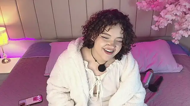 _sarahRose Adlı Modelin Canlı XXX Sohbeti