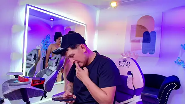 Pokazy przed kamerką – Tata_and_damian