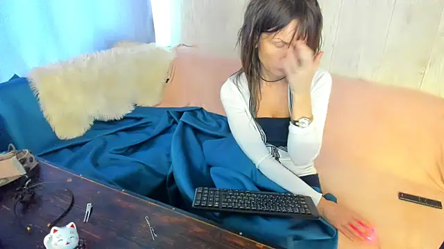 Elizabe_th's Live XXX Chat