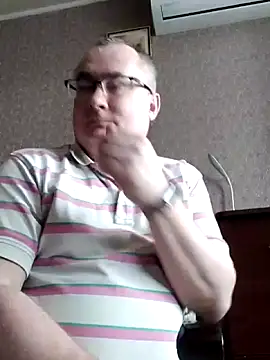 Pertunjukan Kamera Web Nika_Malay