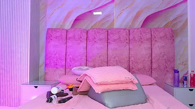 Chat +18 de emmacurvy ao vivo