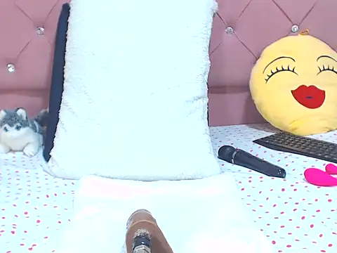 Chat +18 de emassquirt29 ao vivo