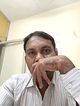 Show modela adicma123 na web-kameri