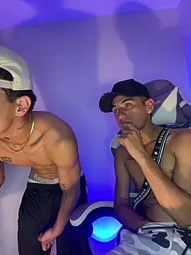 Show de sintabusexo01 na webcam