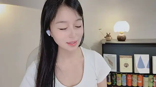 แชท XXX สดของ Onechestnut