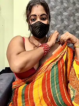 Poly_bhabi Chat XXX in diretta