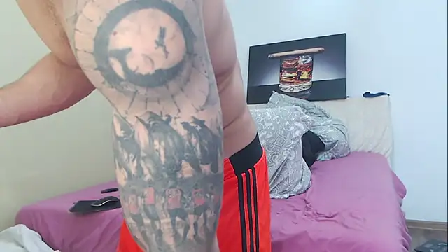 Pokazy przed kamerką – Tiberius_hunk