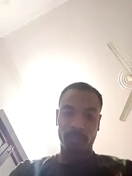 Lent_Medium Pertunjukan Webcam