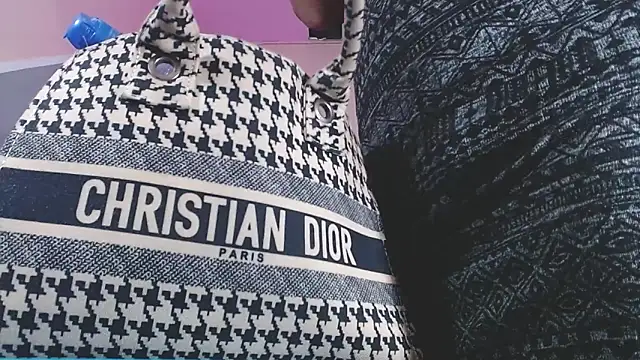 angelamanjarrezcm 在線直播表演