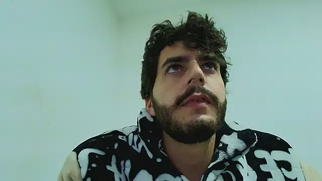 Chat XXX en directo de thomas_gun