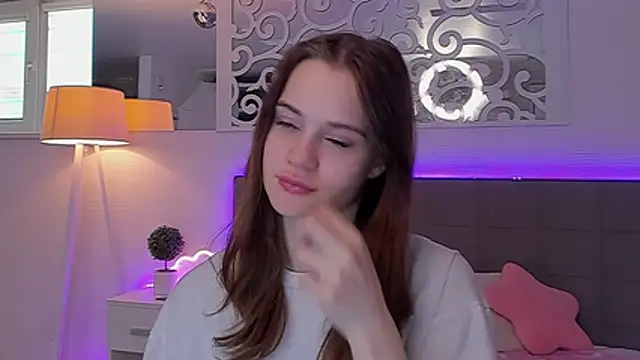 LuisaClover Chat XXX live