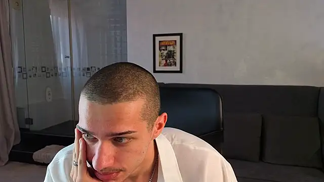 KaydenDrew élő XXX-chatje