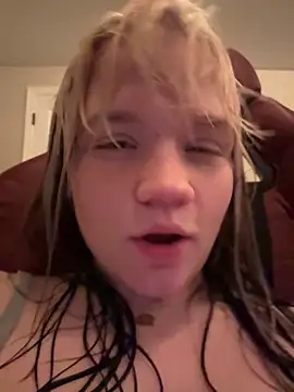 Cutiepiespanks élő XXX-chatje