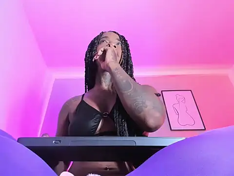 Czat XXX na żywo – Pauline_Fox