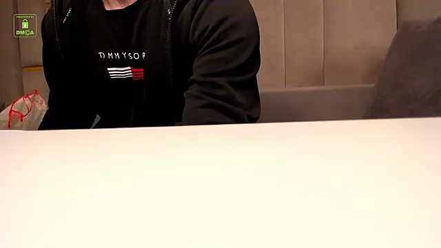 BrandonNorris' Live XXX Chat