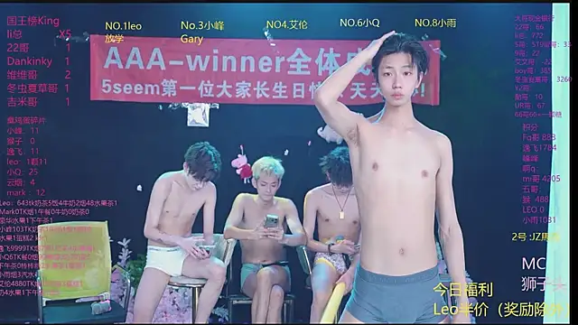 AAA-winner – Naživo XXX chat