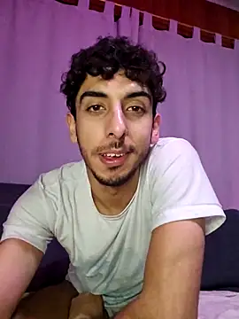 LeoyNicky98 – Naživo XXX chat