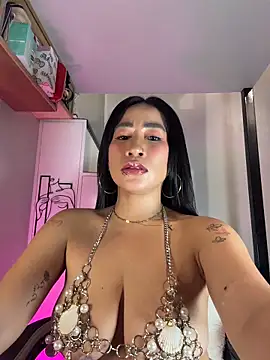 AsianMilfSheryl live XXX chat