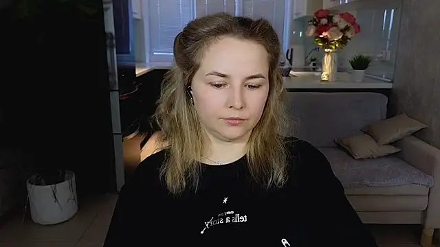 Mira_Mermayd Adlı Modelin Canlı XXX Sohbeti