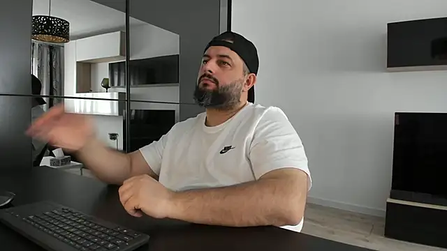 DravenPeak's Live XXX Chat