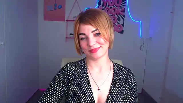 CuttieEmma's Live XXX Chat