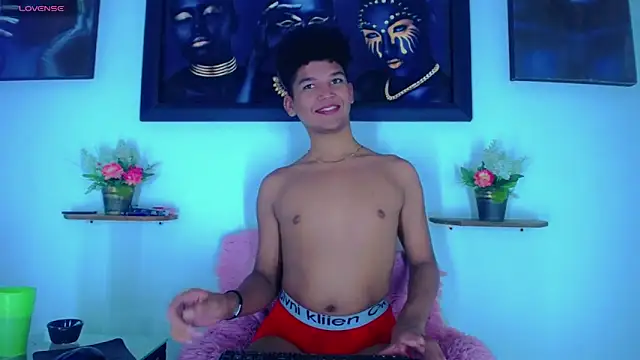 Онлайн чат XXX Sebastian_-D