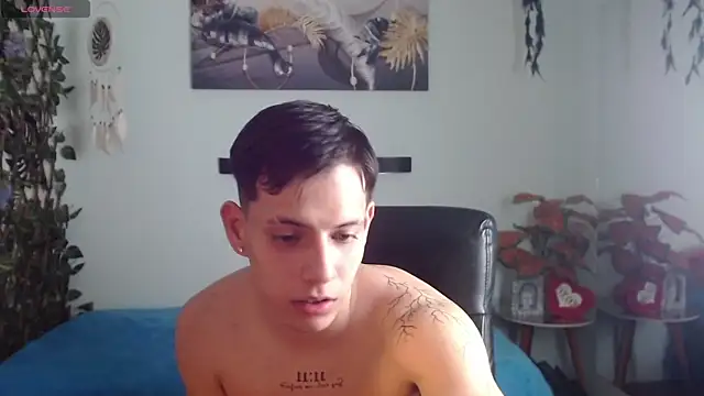 RoaSexi25's Webcam Show