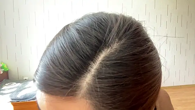 YourMiIa: онлайн-секс-чат