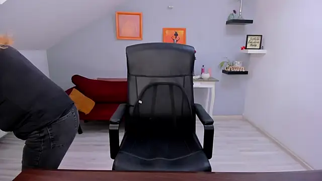 LollaGirlのライブXXXチャット