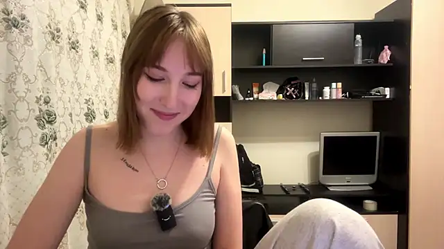 AquilineOrites Live XXX-Chat