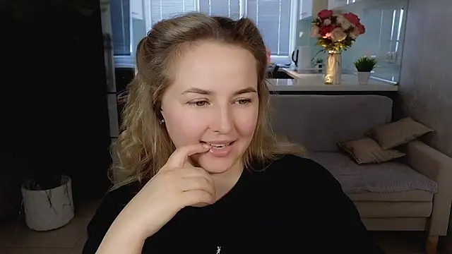 Mira_Mermayd's Live XXX Chat