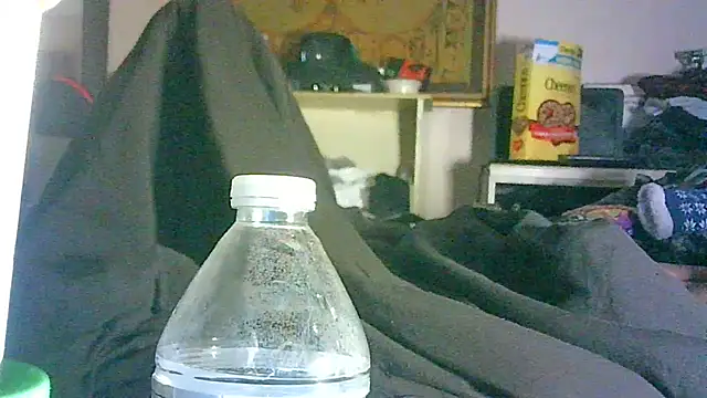 GUAPAN3S3_FIR3 Webcam show