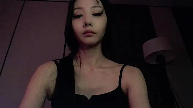 Fudzik0 Adlı Modelin Canlı XXX Sohbeti