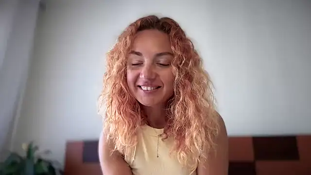 Reddgiirl Chat XXX live