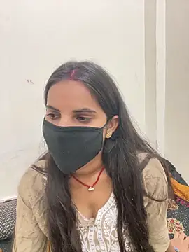 Chatroom XXX en direct de Pooja_Love143