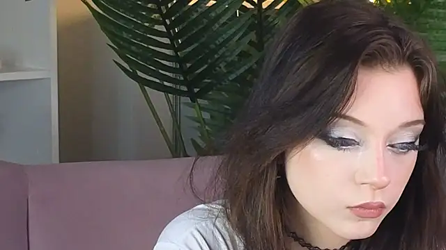 CyndyGranger: διαδικτυακό σόου στην κάμερα