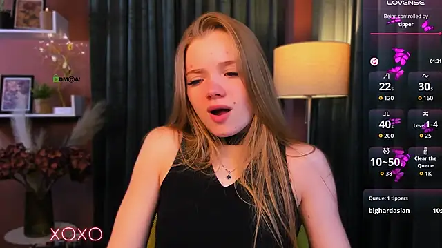 maddy_moah: онлайн-секс-чат